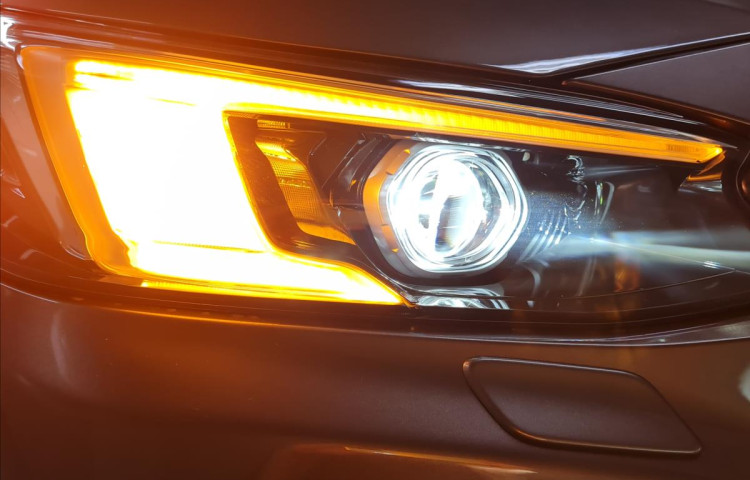 Subaru Outback 2,5 TOURING