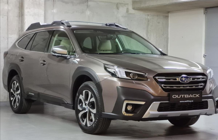 Subaru Outback 2,5 TOURING  CVT ihned k dodání