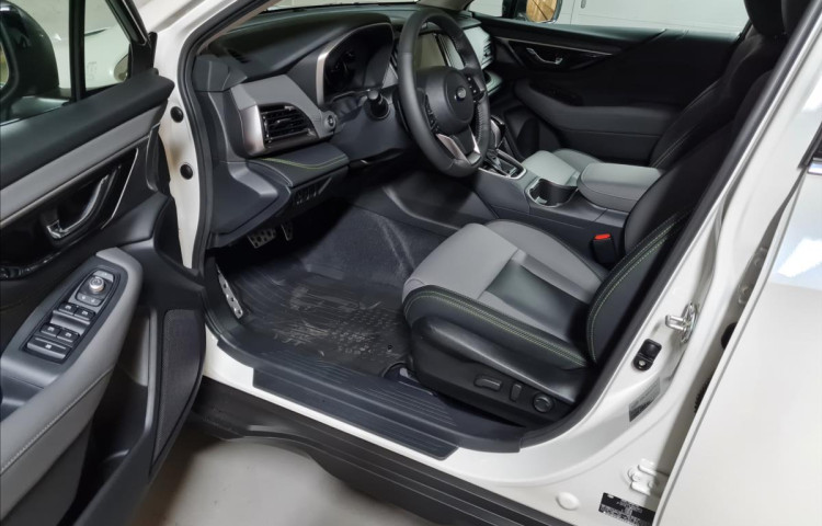 Subaru Outback 2,5 FIELD ES Lineartronic