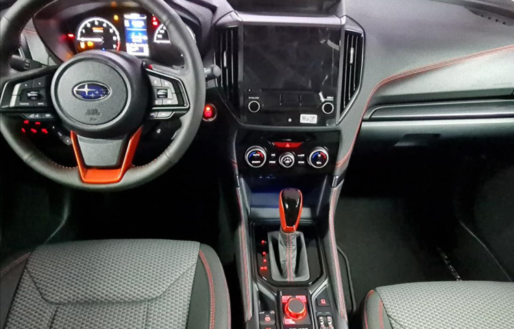 Subaru Forester 2,0 SPORT 4X4 skladem