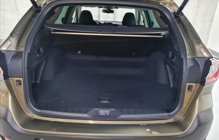 Subaru Outback 2,5 Comfort ES Lineartronic dodání březen