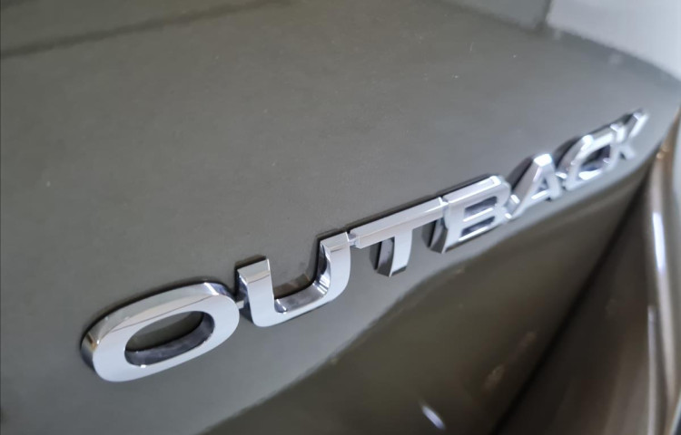 Subaru Outback 2,5 Comfort ES CVT ihned k dodání