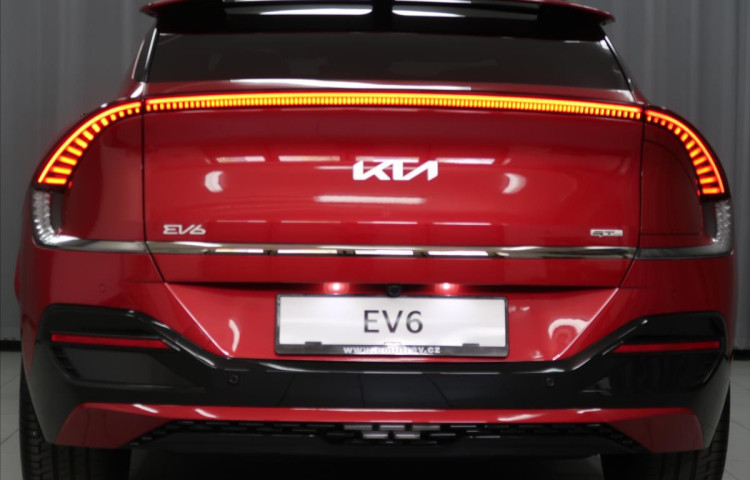 Kia EV6 0,1 GT Line-K odběru IHNED