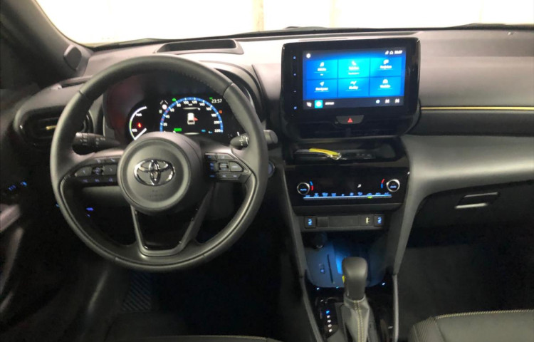 Toyota Yaris Cross 1,5 k odběru IHNED