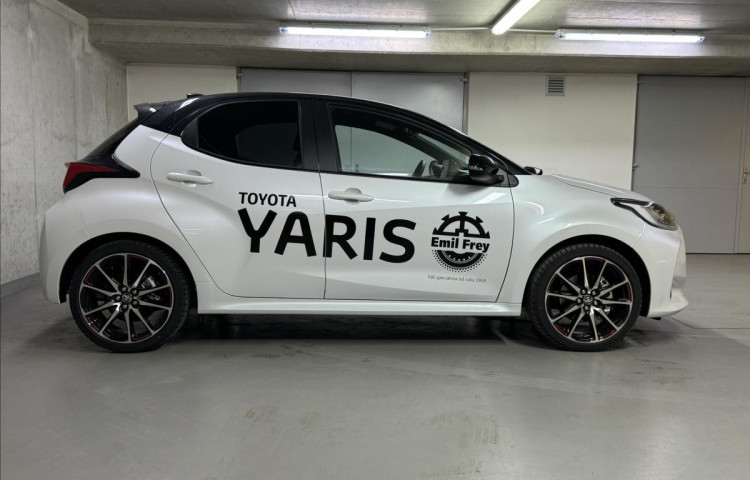 Toyota Yaris 1,5 HYBRID GR SPORT