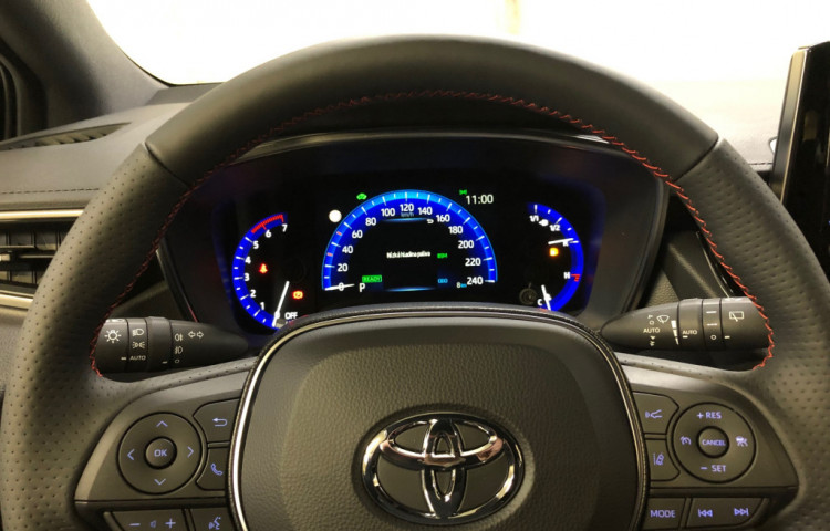 Toyota Corolla 1,8 K odběru IHNED
