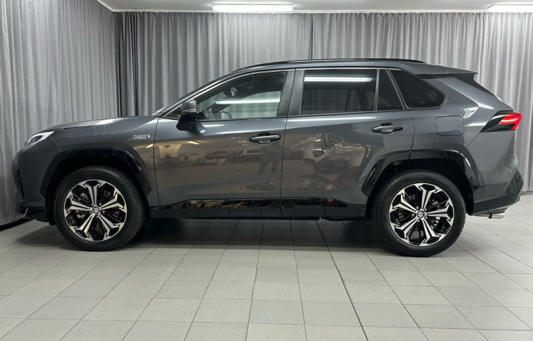Suzuki Across 2,5 PHEV 4x4 -k odběru IHNED