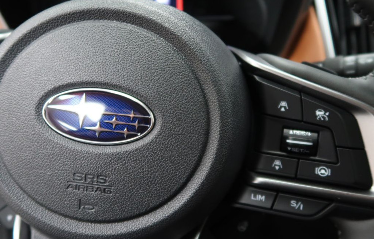 Subaru Outback 2.5i-T ES Touring Rezervace