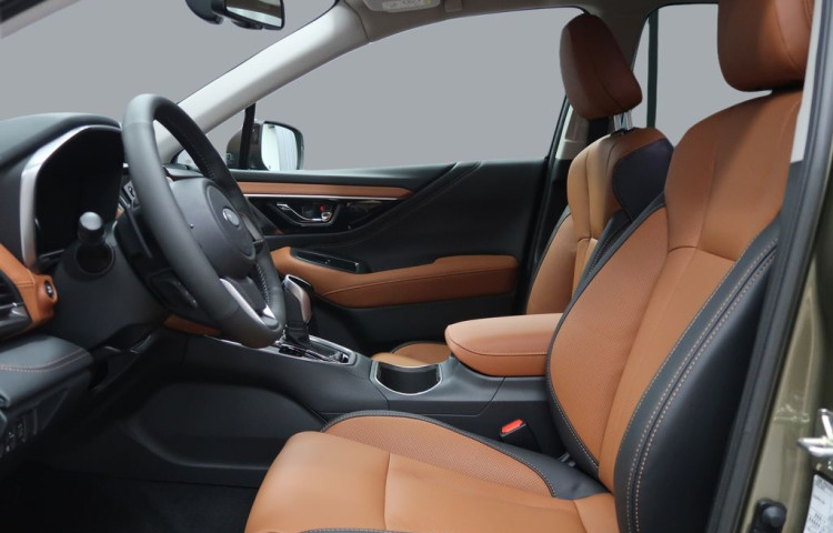 Subaru Outback 2.5i-T ES Touring Rezervace