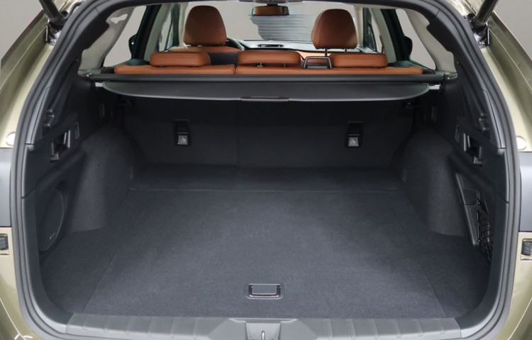 Subaru Outback 2.5i-T ES Touring Rezervace