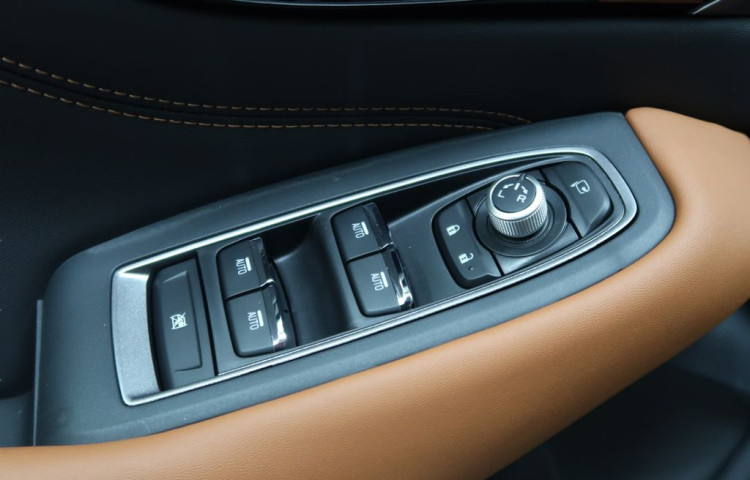 Subaru Outback 2.5i-T ES Touring Rezervace