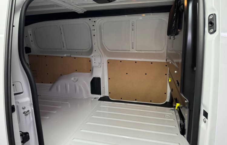 Toyota ProAce Active  L2 2,0 D 144k Multimed