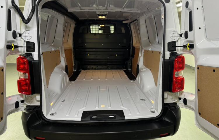 Toyota ProAce Active  L2 2,0 D 144k Multimed