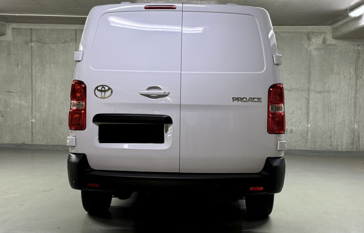 Toyota ProAce Active  L2 2,0 D 144k Multimed