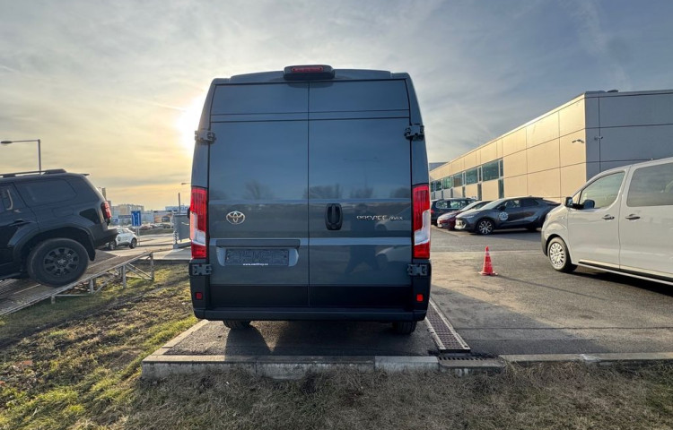 Toyota ProAce Active 3,5t L2H2 2,2 D 140k Mu