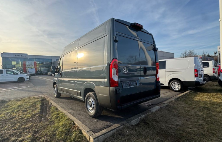 Toyota ProAce Active 3,5t L2H2 2,2 D 140k Mu