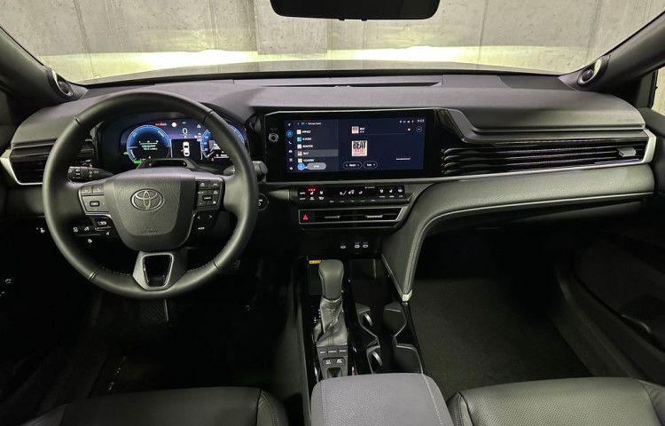 Toyota Camry Executive 2.5 Hybrid