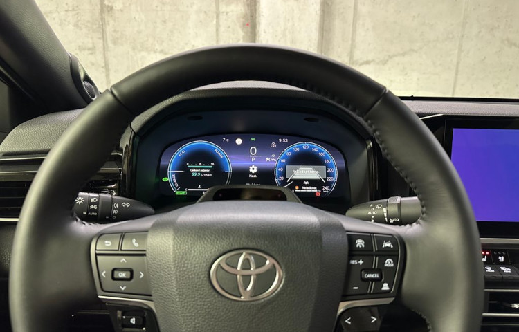 Toyota Camry Executive 2.5 Hybrid