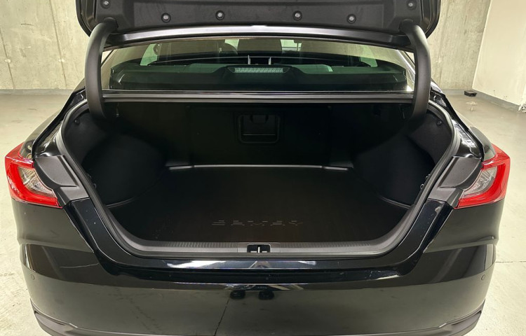 Toyota Camry Executive 2.5 Hybrid