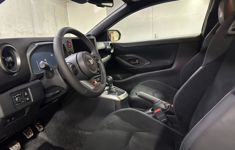Toyota Yaris GR Dynamic + VIP 1.6 Turbo 280