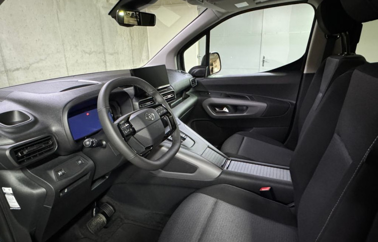 Toyota ProAce City Verso Family 1,5 AT Long