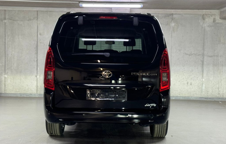 Toyota ProAce City Verso Family 1,5 AT Long