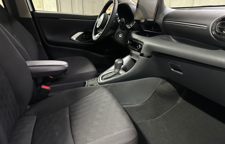 Toyota Yaris 1.5 Hybrid e-CVT Comfort