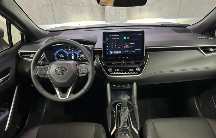 Toyota Corolla Cross Executive Skyview 2.0 Hybrid