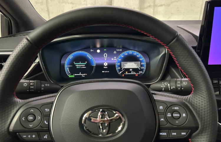 Toyota Corolla GR SPORT Dynamic 1.8 Hybrid
