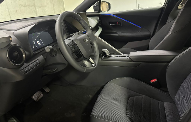 Toyota C-HR 1.8Hybrid,CZ,1Maj,Executive