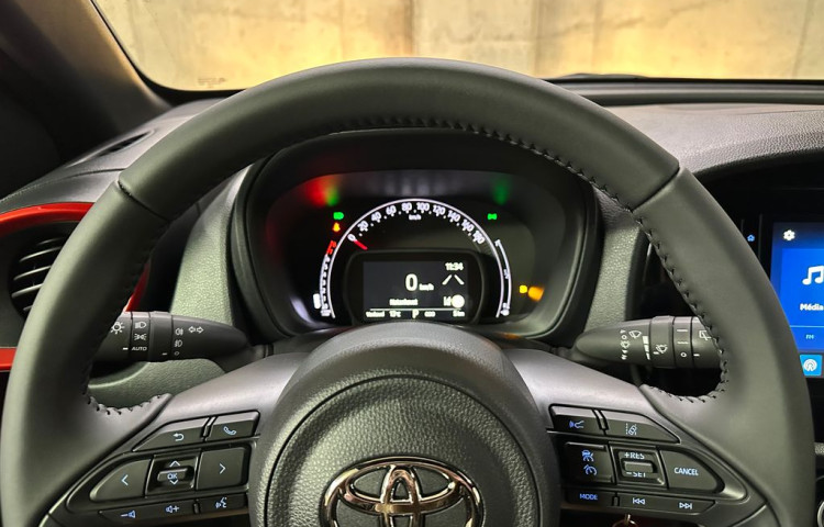 Toyota Aygo X 1.0 VVT-i Style S‑CVT