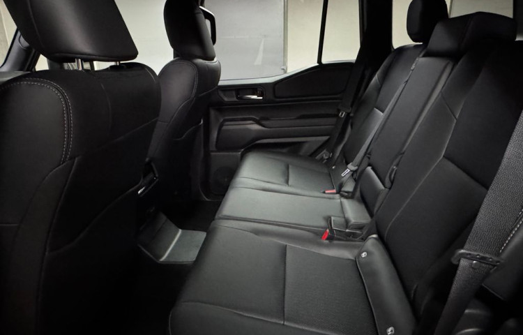 Toyota Land Cruiser 2.8 D-4D 204 k Invincible AT