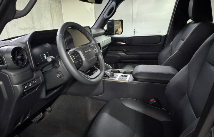 Toyota Land Cruiser 2.8 D-4D 204 k Invincible AT