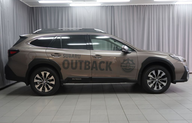 Subaru Outback TOURING 4X4. Předváděcí vůz.