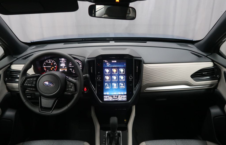 Subaru Forester 4X4 AWD. ACTIVE. Služební vůz.