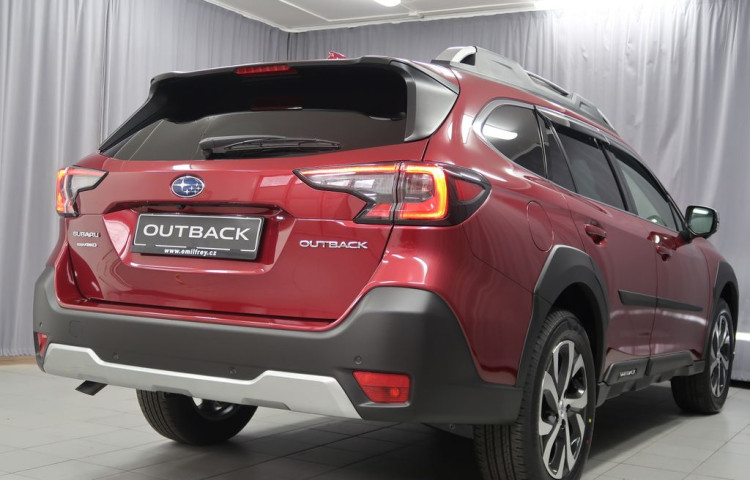 Subaru Outback TOURING 4X4. Světlá kůže.