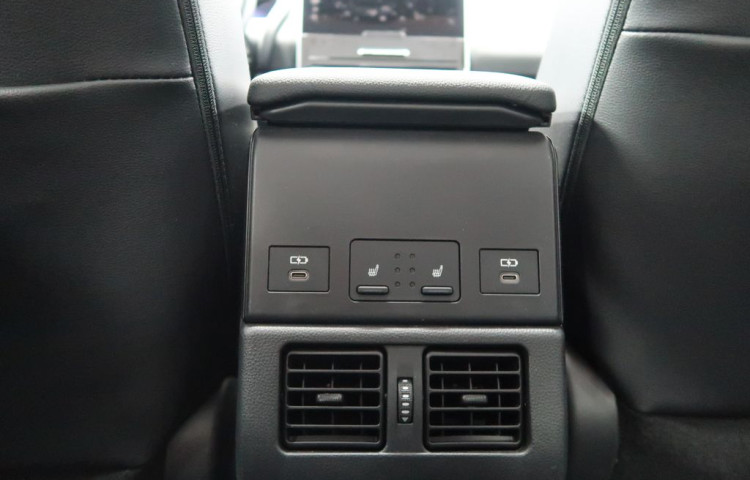 Subaru Solterra EXECUTIVE+. 4X4. I na operák!