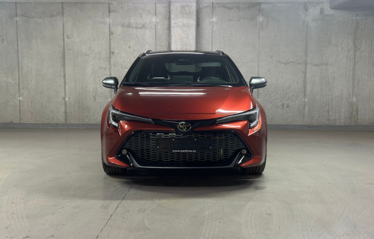 Toyota Corolla GR Sport 2.0 Hybrid e-CVT GR