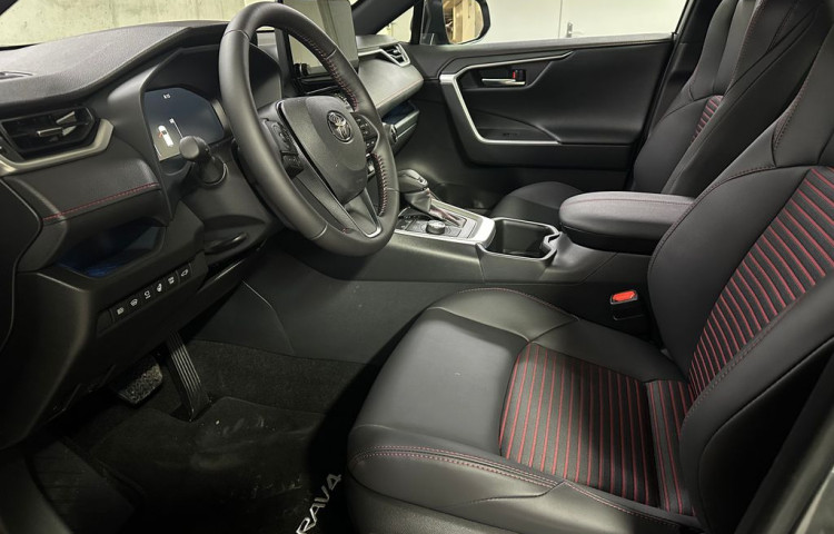 Toyota RAV 4 SELECTION  2.5 Plug -in Hybrid