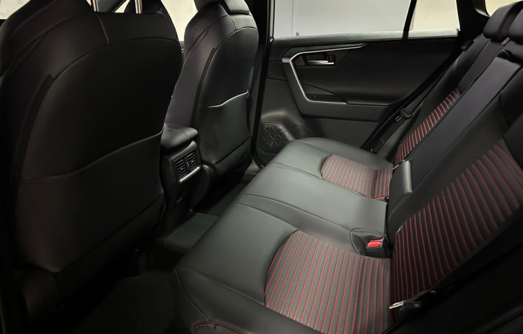 Toyota RAV 4 SELECTION  2.5 Plug -in Hybrid