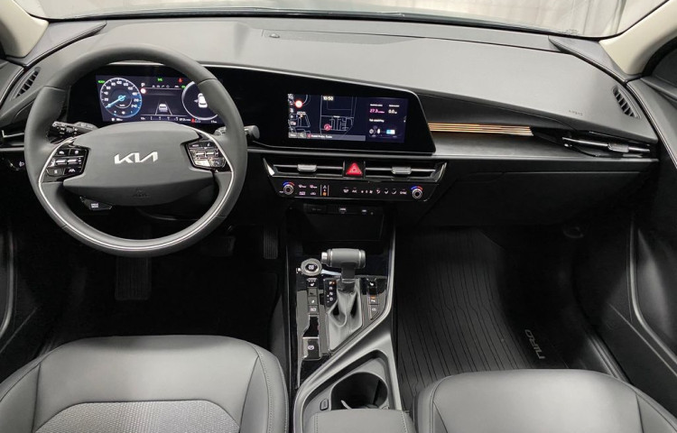 Kia Niro STYLE - K odběru IHNED
