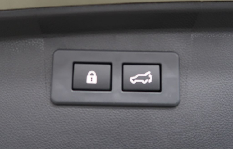 Subaru Outback TOURING+hnědá kůže. Dodání 07.