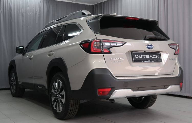 Subaru Outback TOURING + hnědá kůže. SKLADEM!
