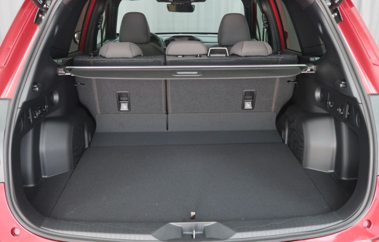 Subaru Forester COMFORT 4x4. K ODBĚRU IHNED!
