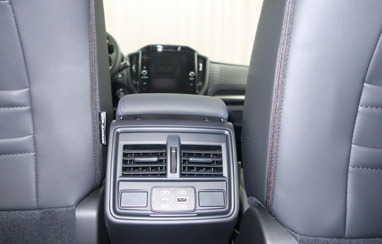 Subaru Forester COMFORT 4x4. K ODBĚRU IHNED!