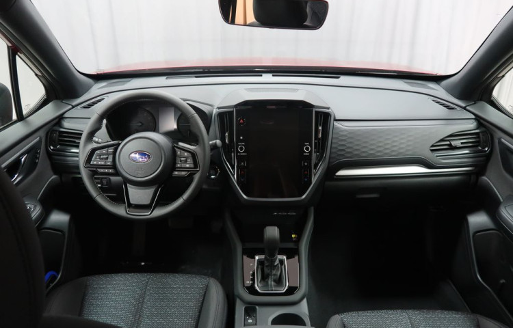 Subaru Forester COMFORT 4x4. K ODBĚRU IHNED!