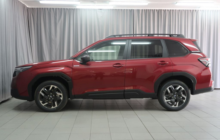 Subaru Forester COMFORT 4x4. K ODBĚRU IHNED!