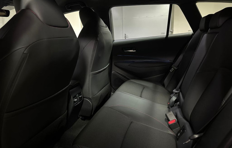 Toyota Corolla GR Sport 2.0 Hybrid e-CVT GR