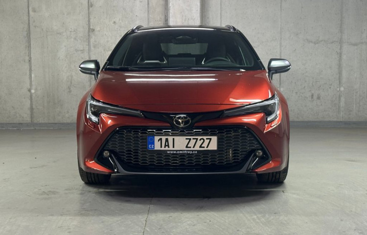 Toyota Corolla GR Sport 2.0 Hybrid e-CVT GR