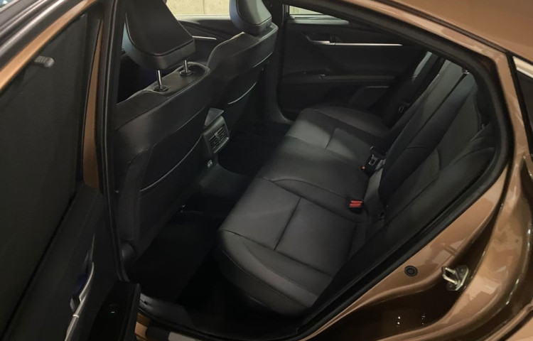 Toyota Camry 2.5 Hybrid Executive